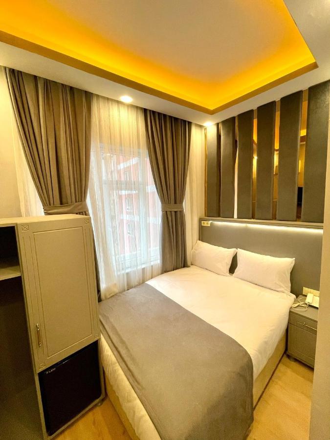 Crowned Plus Hotel Istanbul Eksteriør bilde