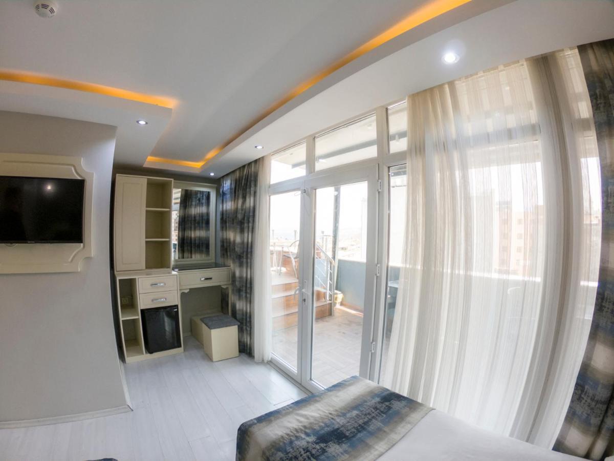 Crowned Plus Hotel Istanbul Eksteriør bilde
