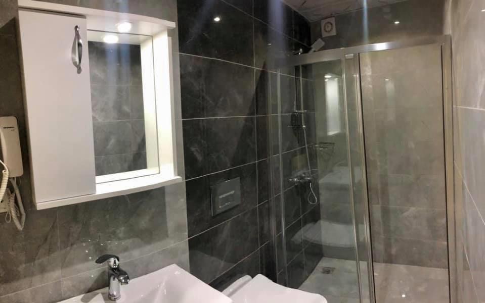 Crowned Plus Hotel Istanbul Eksteriør bilde