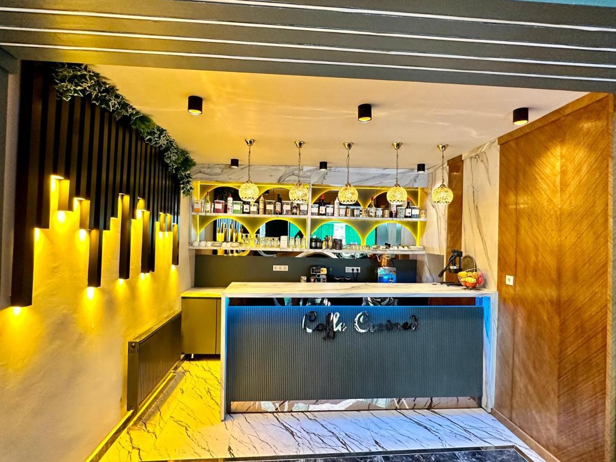 Crowned Plus Hotel Istanbul Eksteriør bilde